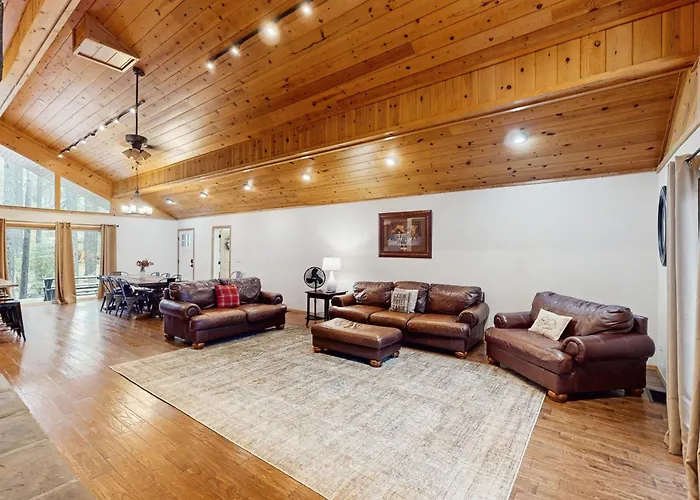 Holiday home Pinetop Retreat